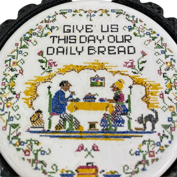 Vintage Cast Iron Trivet 3 Footed Cottage-core Give Us This Day Our Daily Bread - Picture 3 of 10